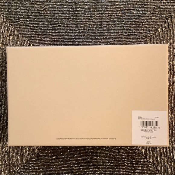 NWT COACH Boxed Corner Zip Wristlet Daisy Print - Picture 6 of 13